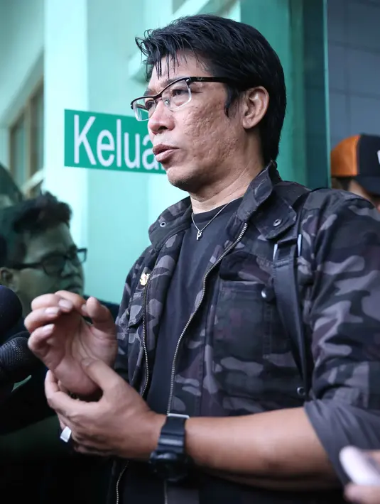 Parto mengisahkan bagaimana perjuangan Budi Anduk sampai seperti sekarang. Kerja kerasnya yang panjang sampai akhirnya Budi bisa terkenal lewat 'Tawa Sutra'. (Nurwahyunan/Bintang.com)