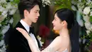 Ya, romansa yang manis dan kisah yang menegangkan membuat serial ini begitu seru untuk diikuti. [Foto: Instagram/sbsdrama.official]