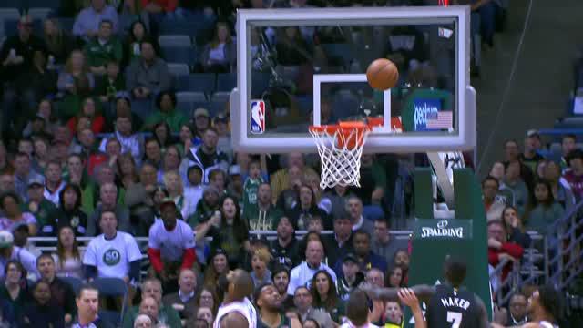 Berita video game recap NBA 2017-2018 antara Milwaukee Bucks melawan New York Knicks dengan skor 92-90.