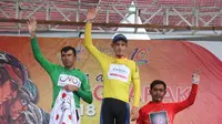 Jesse Ewart dari Sapura Cycling Team Malaysia masih mempertahankan yellow jersey Tour de Singkarak 2018 hingga etape VII. (dok. Tour de Singkarak 2018)