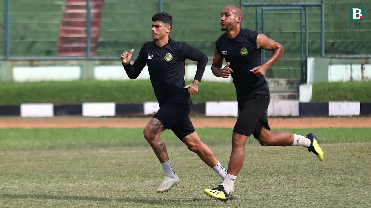 Ciro Henrique dan Loris Arnaud