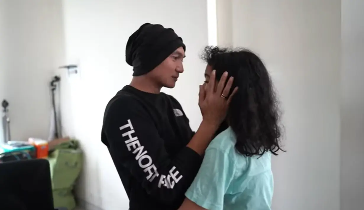 Anji dan Leticia Joseph (Youtube/Sheila Marcia & AwesomeFam)