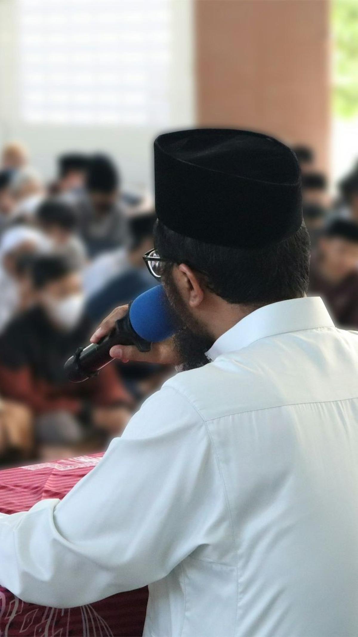 4. Teks Ceramah Lucu tentang Cinta<br>