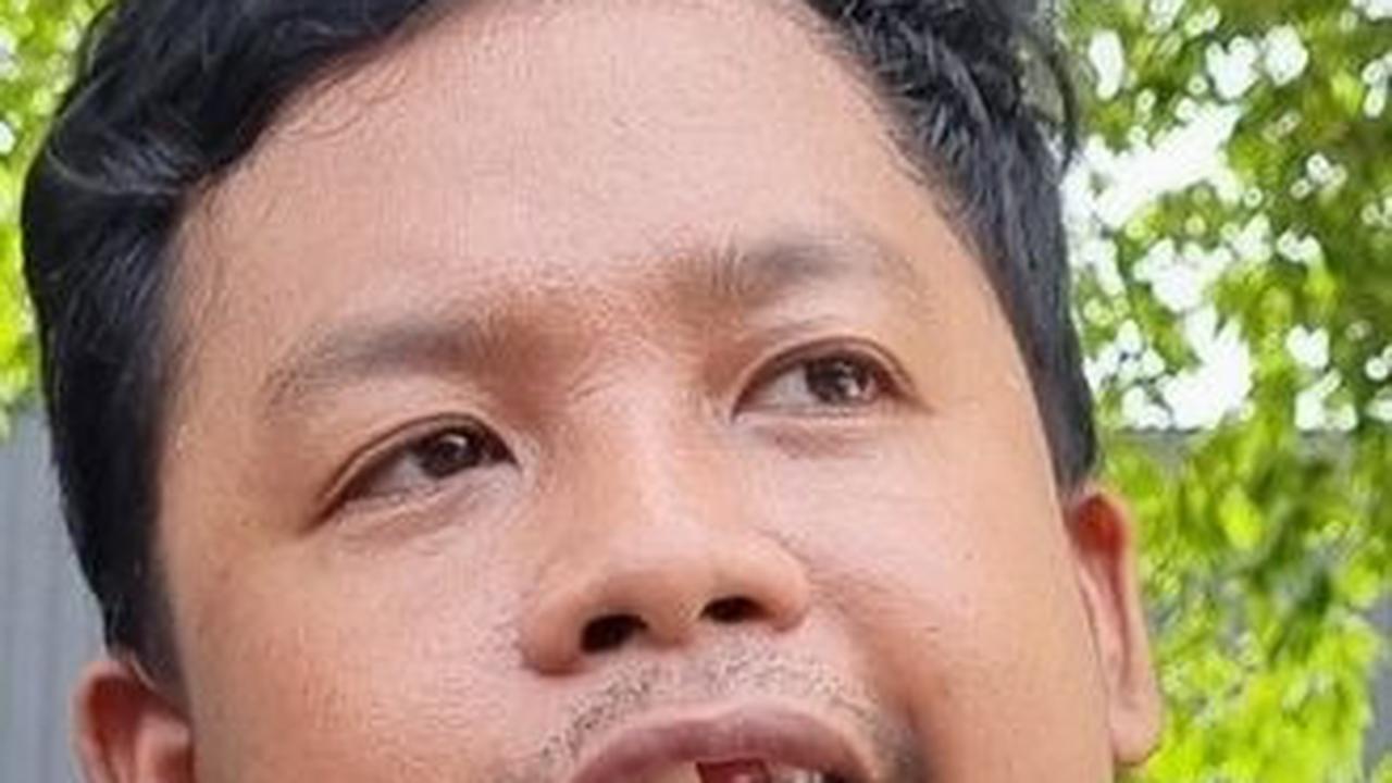Banjir Job, 8 Foto Dustin Tiffani Sebut Penghasilannya Capai Tiga Digit Dalam Satu Bulan