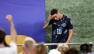 Fakta Menarik Piala Dunia 2026: Miguel Almiron Jadi Pemain Pertama yang Diusir Wasit karena Regulasi Gestur Tutup Mulut