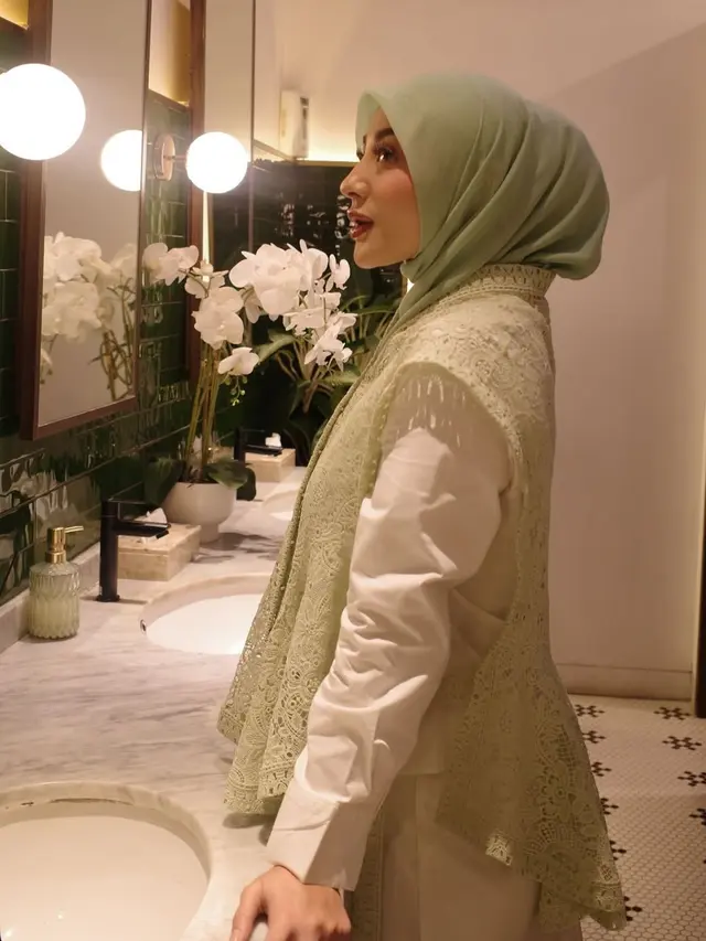 Margin di Siraman dan Pengajian Syifa Hadju. [@marginw]