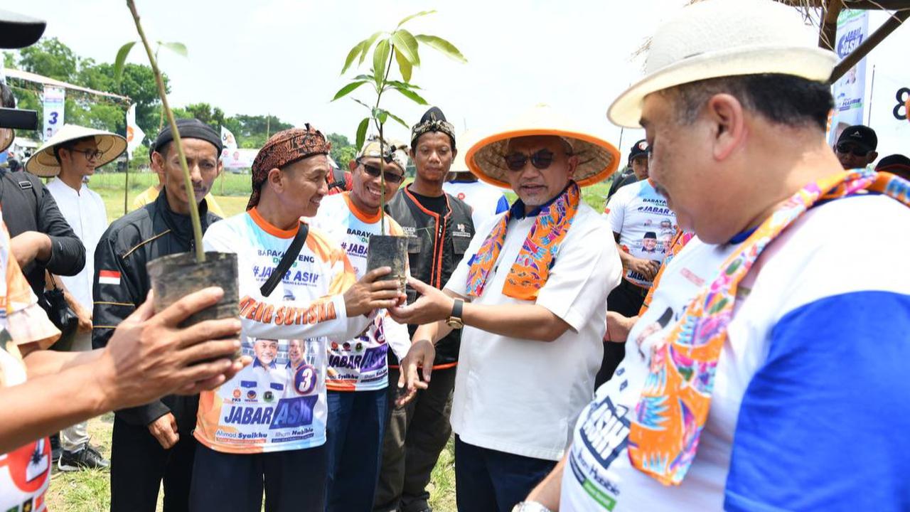 Hari Tani Nasional, Cagub Ahmad Syaikhu Janjikan Subsidi Berkelanjutan Petani Jawa Barat