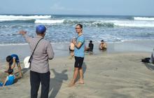 Patroli Satpolairud Garut Gencarkan Pengamanan Pantai, Antisipasi Kecelakaan Laut Libur Panjang