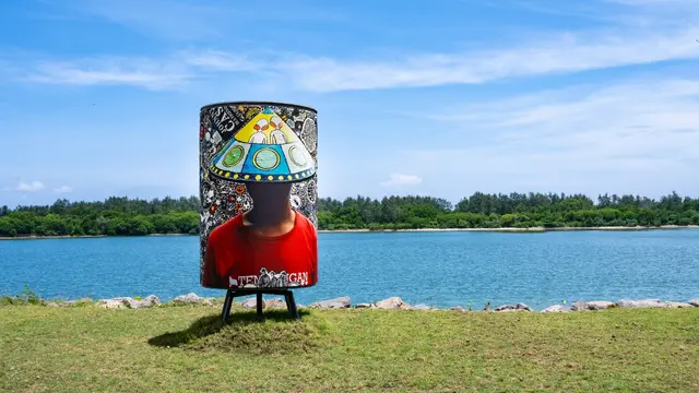 Constellations: Global Reflections