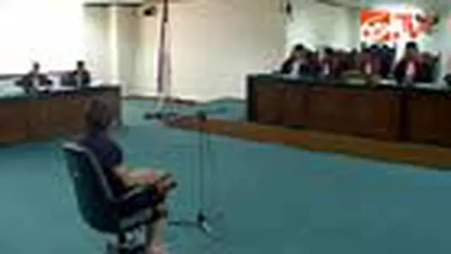 Dituntut Empat Tahun, Rosa Menangis
