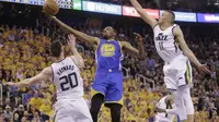 Dante Exum saat melawan Golden State Warriors pada babak Semifinal NBA, Senin (8/5/2017) (AP Photo/Rick Bowmer)