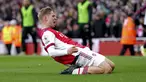 Gelandang Arsenal, Emile Smith Rowe berseleberasi usai mencetak gol ke gawang Watford pada pertandingan lanjutan Liga Inggris di Stadion Emirates, London, Minggu (17/11/2021). Arsenal menang tipis atas Watford 1-0. (John Walton/PA via AP)