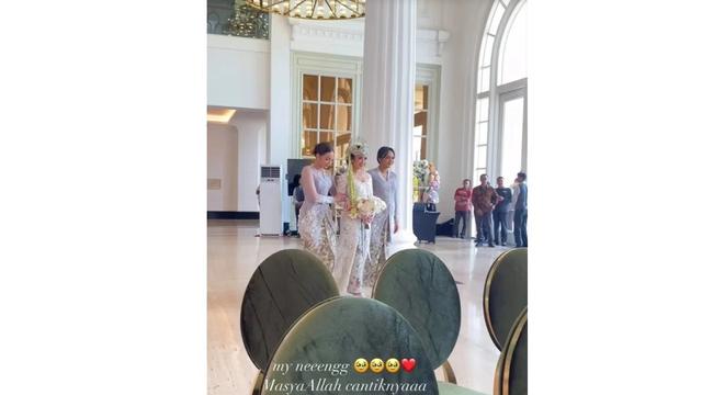 Potret Febby Rastanty Kenakan Singer Sunda Saat Akad