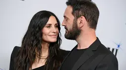 Courteney Cox Putus dari Johnny McDaid Usai 10 Tahun Pacaran