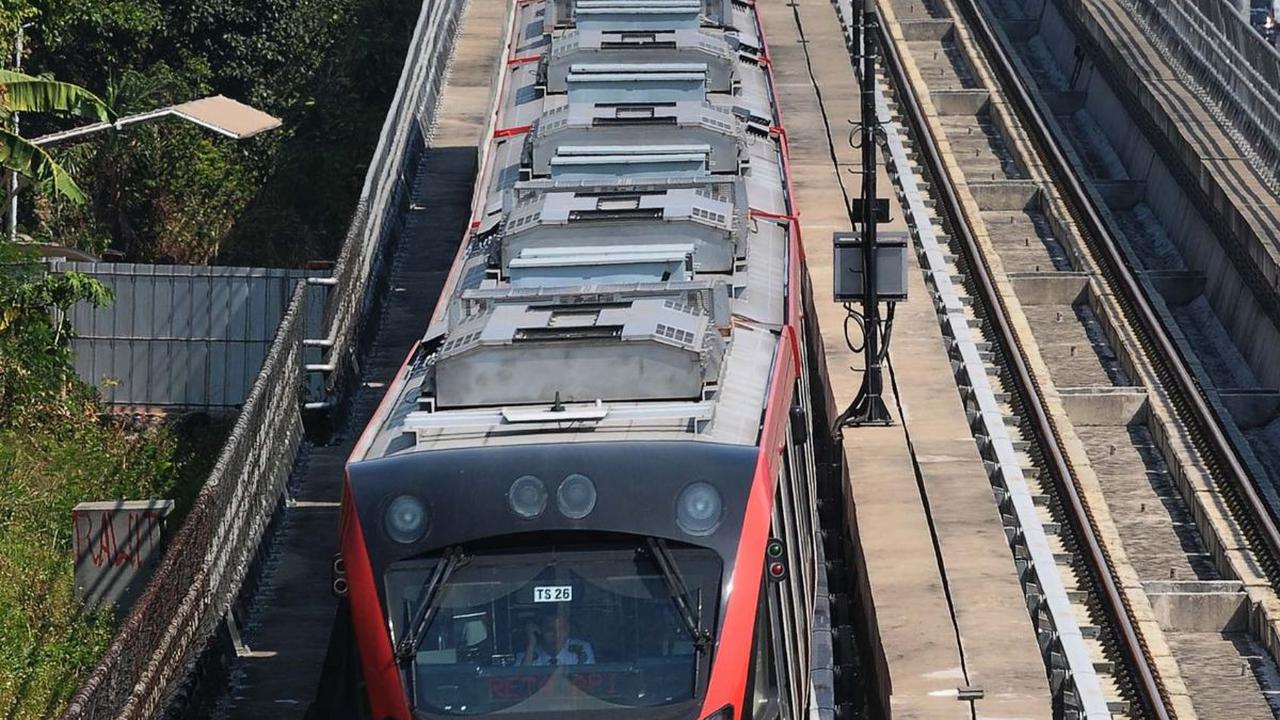 Tarif baru LRT Jabodebek ini mulai dari Rp3.000 untuk rute terpendek dan maksimal Rp20 ribu untuk rute paling jauh.
