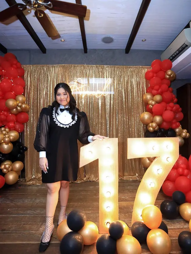 Pesta Ulang Tahun ke-17 Amel Putri Ussy Sulistiawaty (Foto: Instagram/@ussypratama)