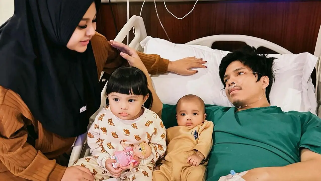 Atta Halilintar - Aurel Hermansyah.
