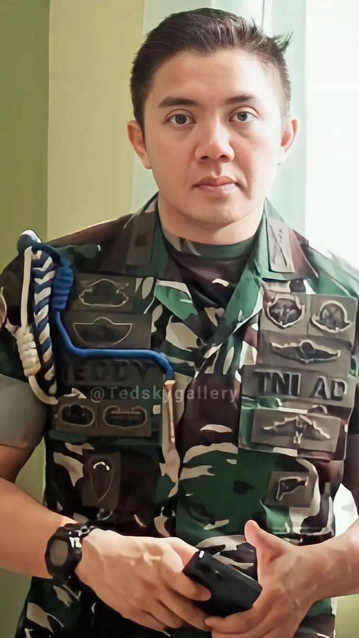 Oleh karena itu, Gaji yang bakal diterima Mayor Teddy setelah menjabat sebagai Wadanyoninf Para Raider 328/Dirgahayu sebesar Rp3.000.100 hingga Rp 4.930.100.<br>