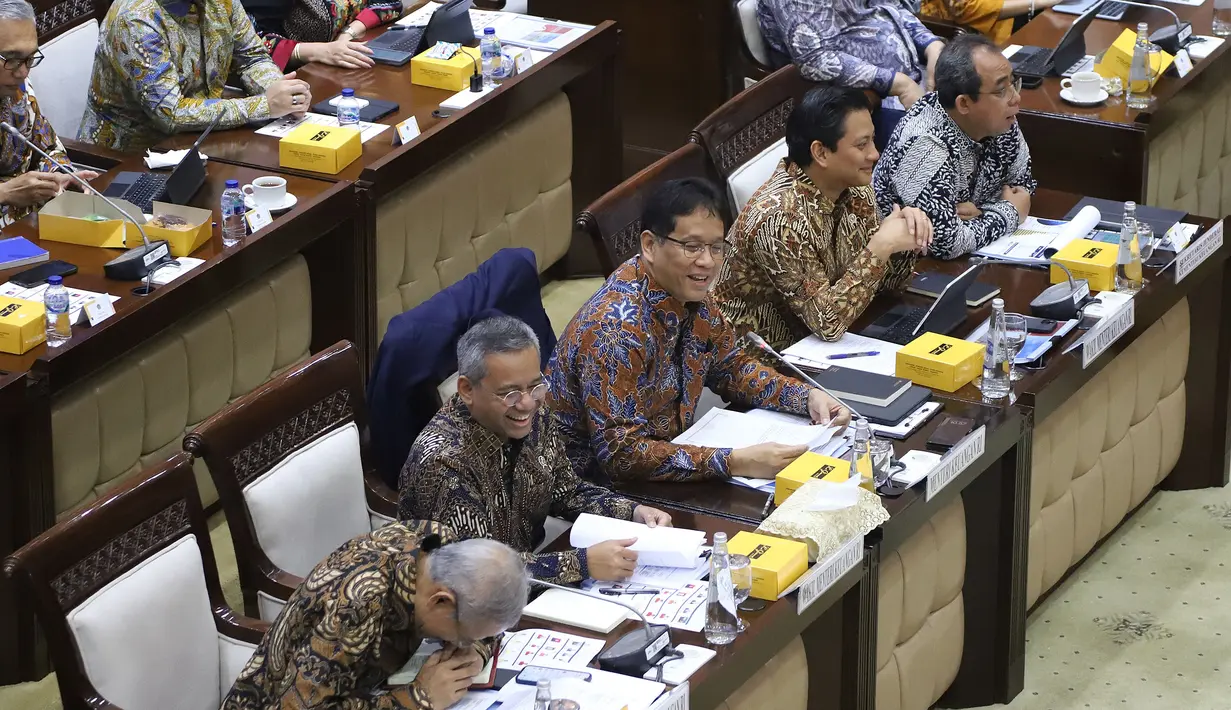 Dalam rapat kerja tersebut Menteri Keuangan Purbaya Yudhi Sadewa didampingi tiga wakilnya, yakni Thomas Djiwandono, Suahasil Nazara, dan Anggito Abimanyu. (merdeka.com/Arie Basuki)