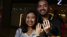 Momen Kiky Saputri Cari Cincin Bareng Kekasih, Gelar Lamaran saat Ultah (Sumber: KapanLagi.com®/Budy Santoso)