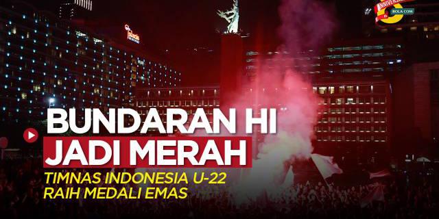 VIDEO: Timnas Indonesia U-22 Raih Medali Emas SEA Games 2023, Ribuan Orang Jadikan Bundaran HI Merah Menyala