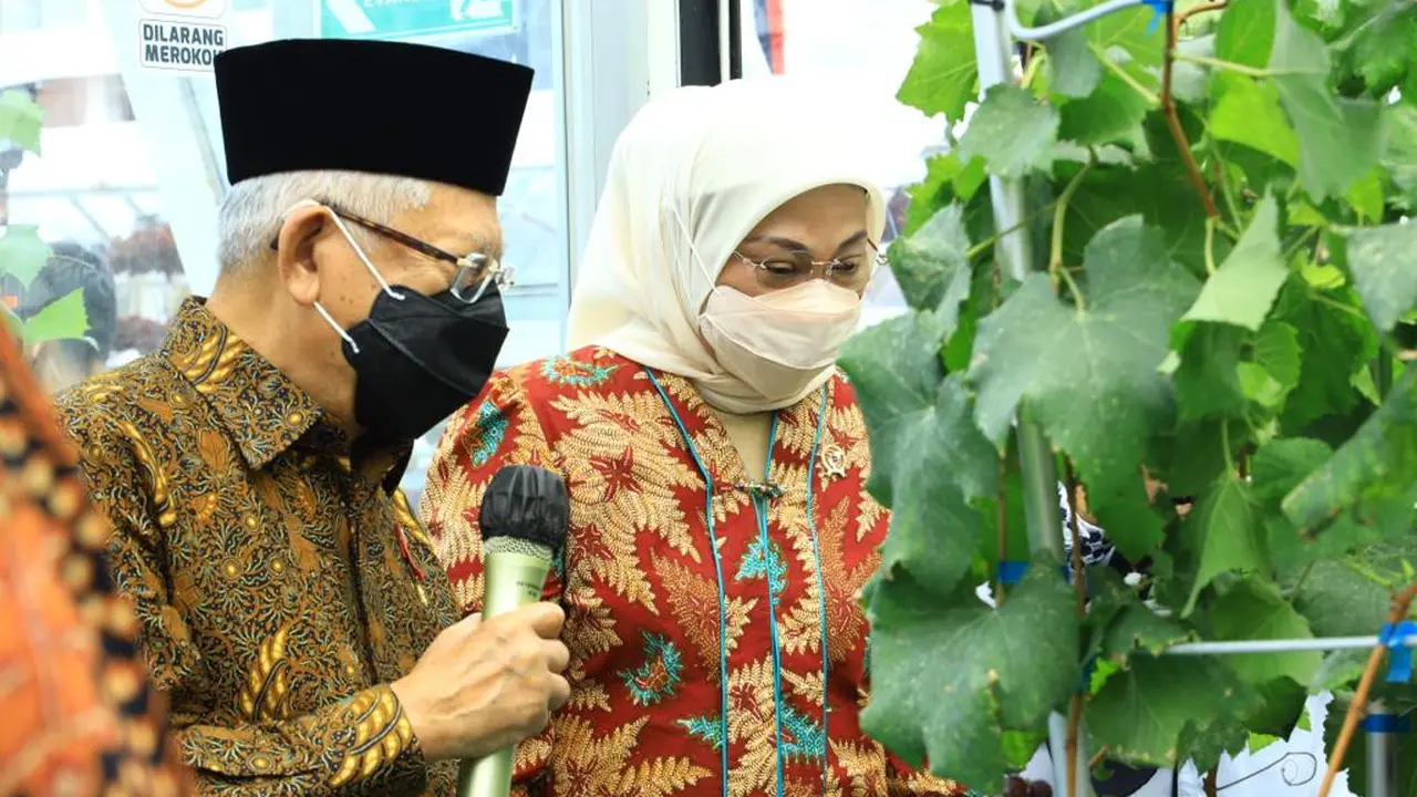 Wapres Ma'aruf Amin melakukan peninjauan ke Balai Pelatihan Vokasi dan Produktivitas (BPVP) Kementerian Ketenagakerjaan di Cikole, Lembang