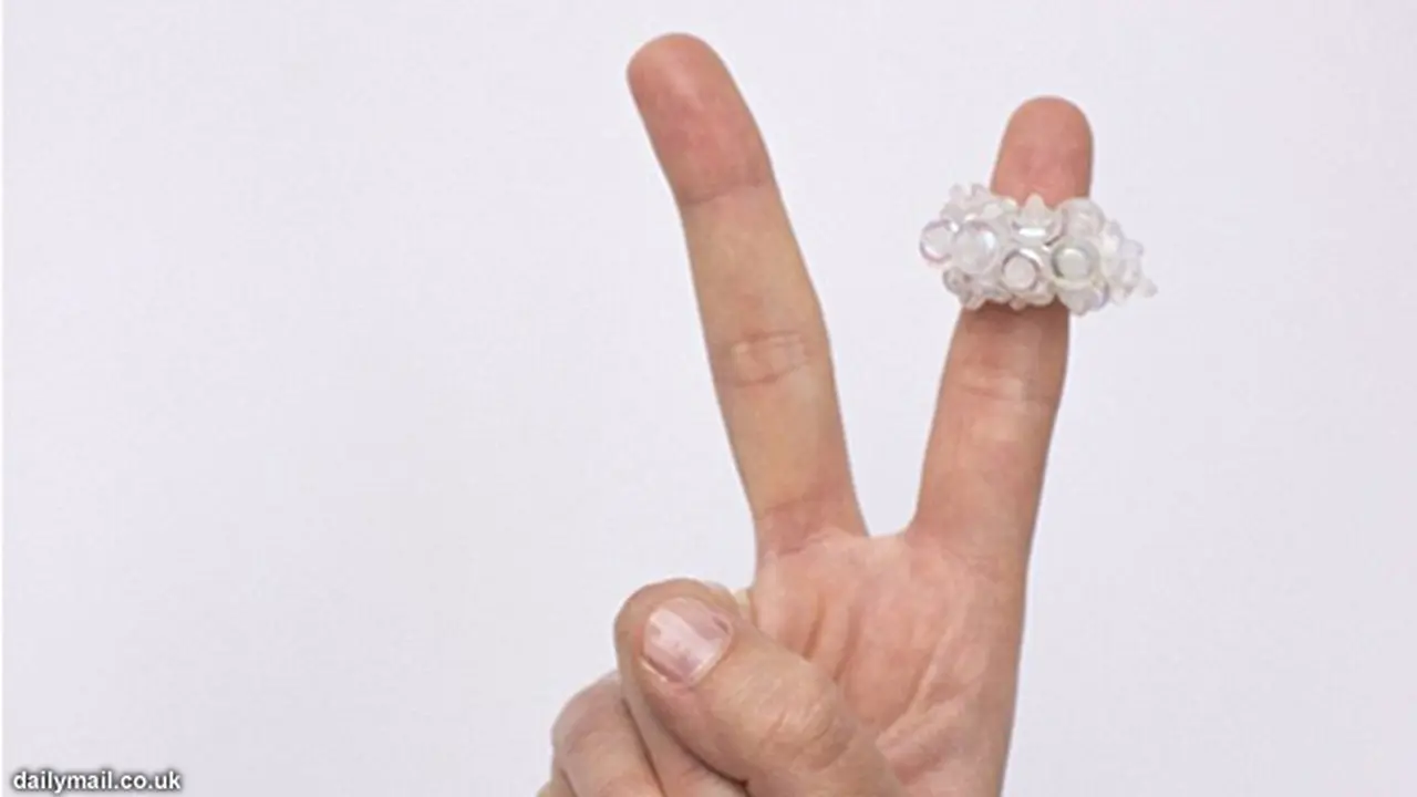 cincin-130634-b.jpg