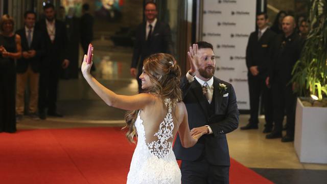 FOTO: Kemesraan Lionel Messi usai Resepsi Pernikahan