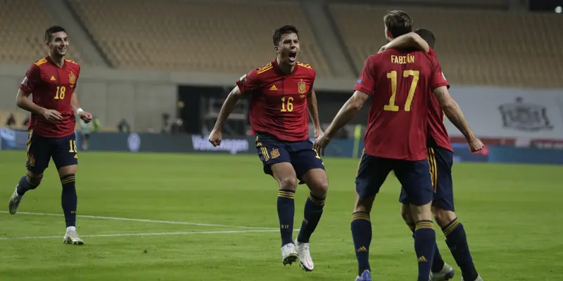 Ferran Toren Hattrick, Spanyol Gulung Jerman 6-0