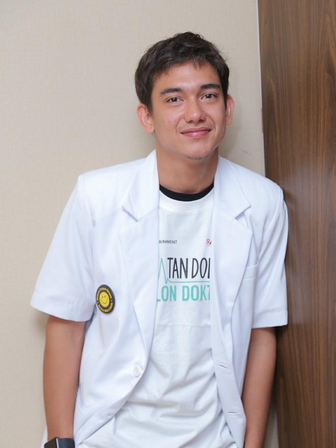 Intip Trailer Film Adipati Dolken yang Akan Diputar di Tokyo - Celeb