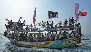 Hukum Memperingati 10 Muharram dengan Tradisi Daerah, Bolehkah? Simak Pandangan Ulama