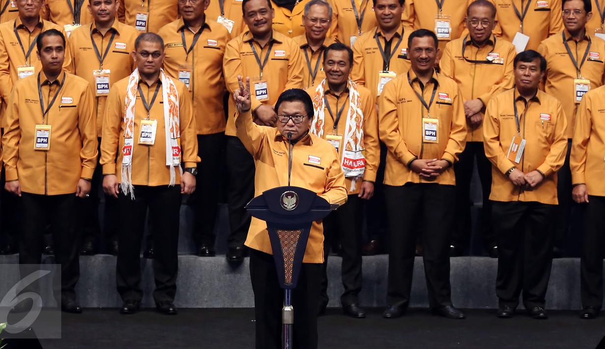 Oesman Sapta menyampaikan Pidato saat Pelantikan DPP Hanura di Sentul International Convention Centre, Bogor, Rabu (22/02). Pelantikan ini sekaligus menjadi momen perdana Oesman Sapta untuk bertemu para kader Hanura. (Liputan6.com/Johan Tallo)