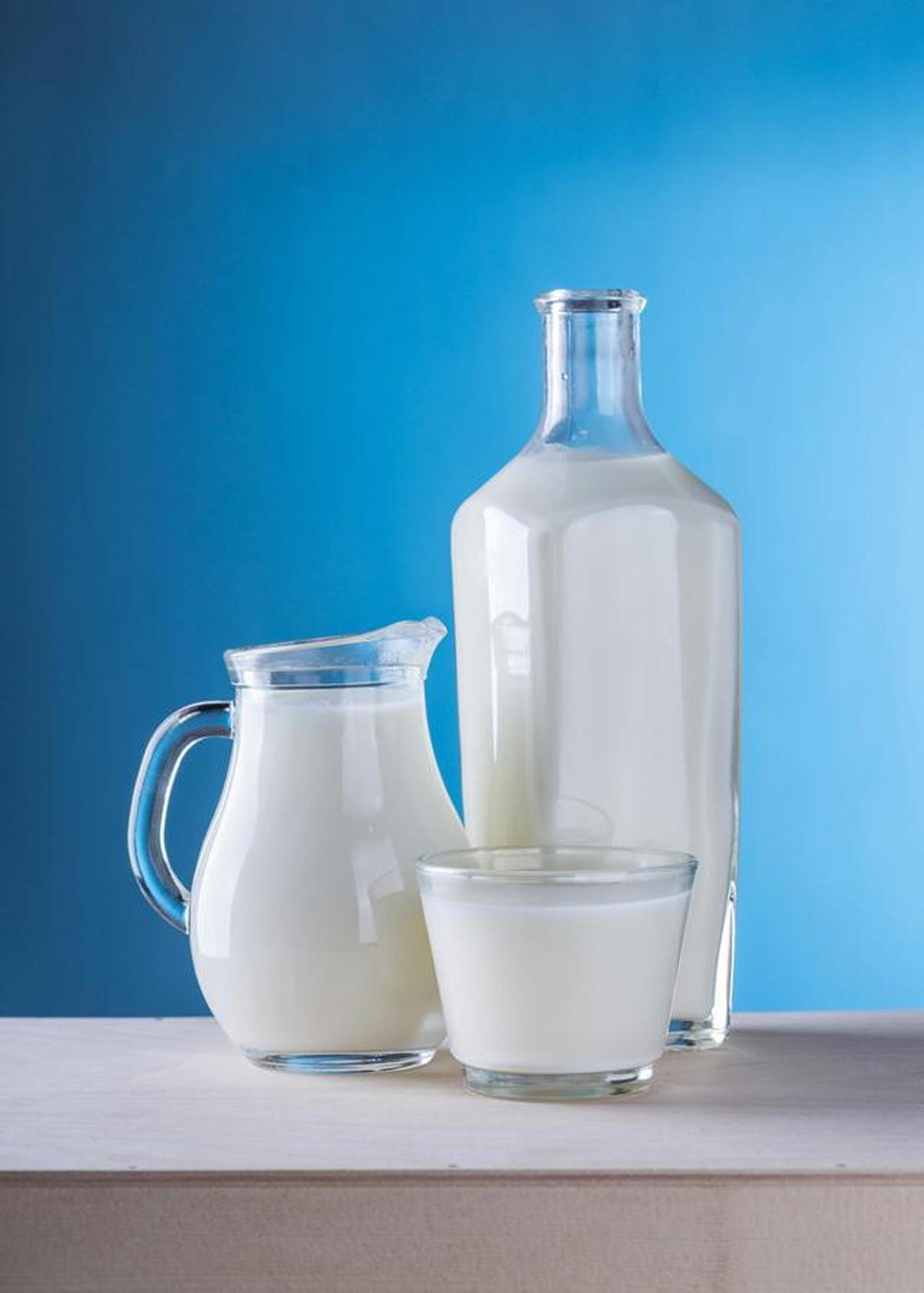 Ilustrasi Produk Susu, Santan atau Krim