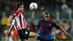 Edgar Davids bergabung Barcelona dengan status pinjaman dari Juventus pada Januari 2004 di bawah asuhan Frank Rijkaard. Dia bermain dalam 18 partai dan mencetak satu gol. (AFP/Lluis Gene)