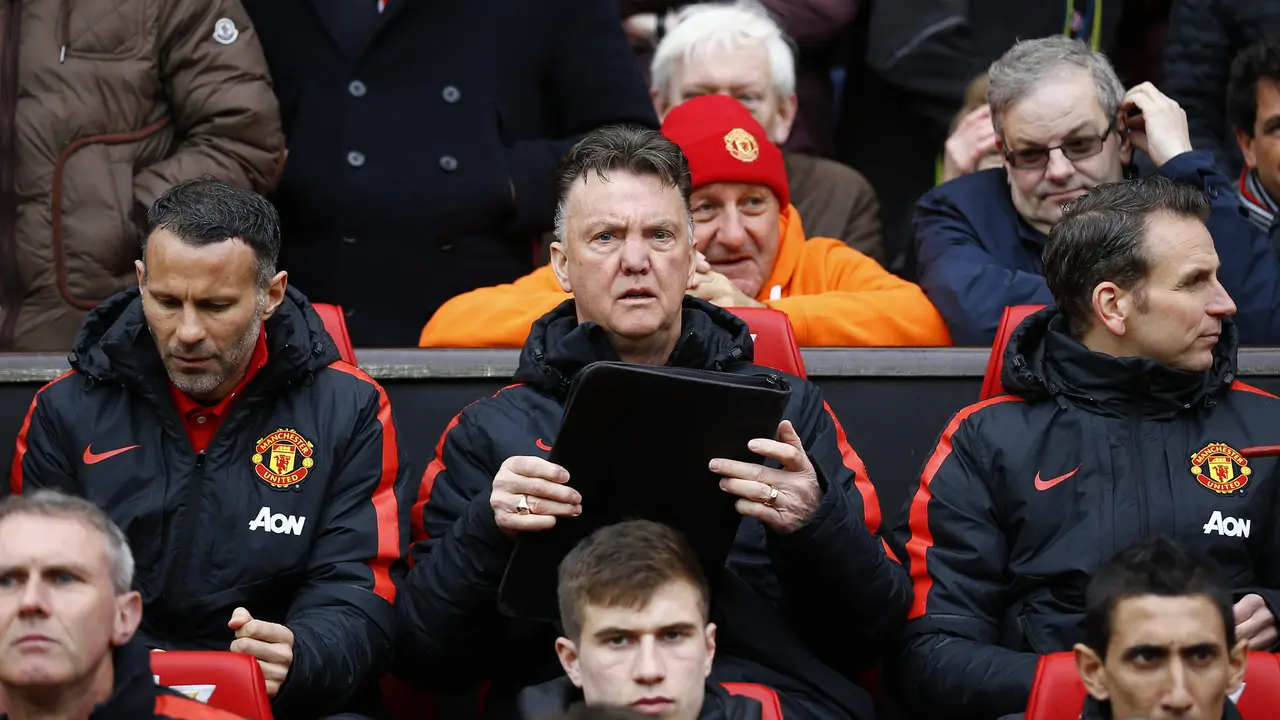 Manajer Manchester United Louis vsn Gaal dan Ryan Giggs