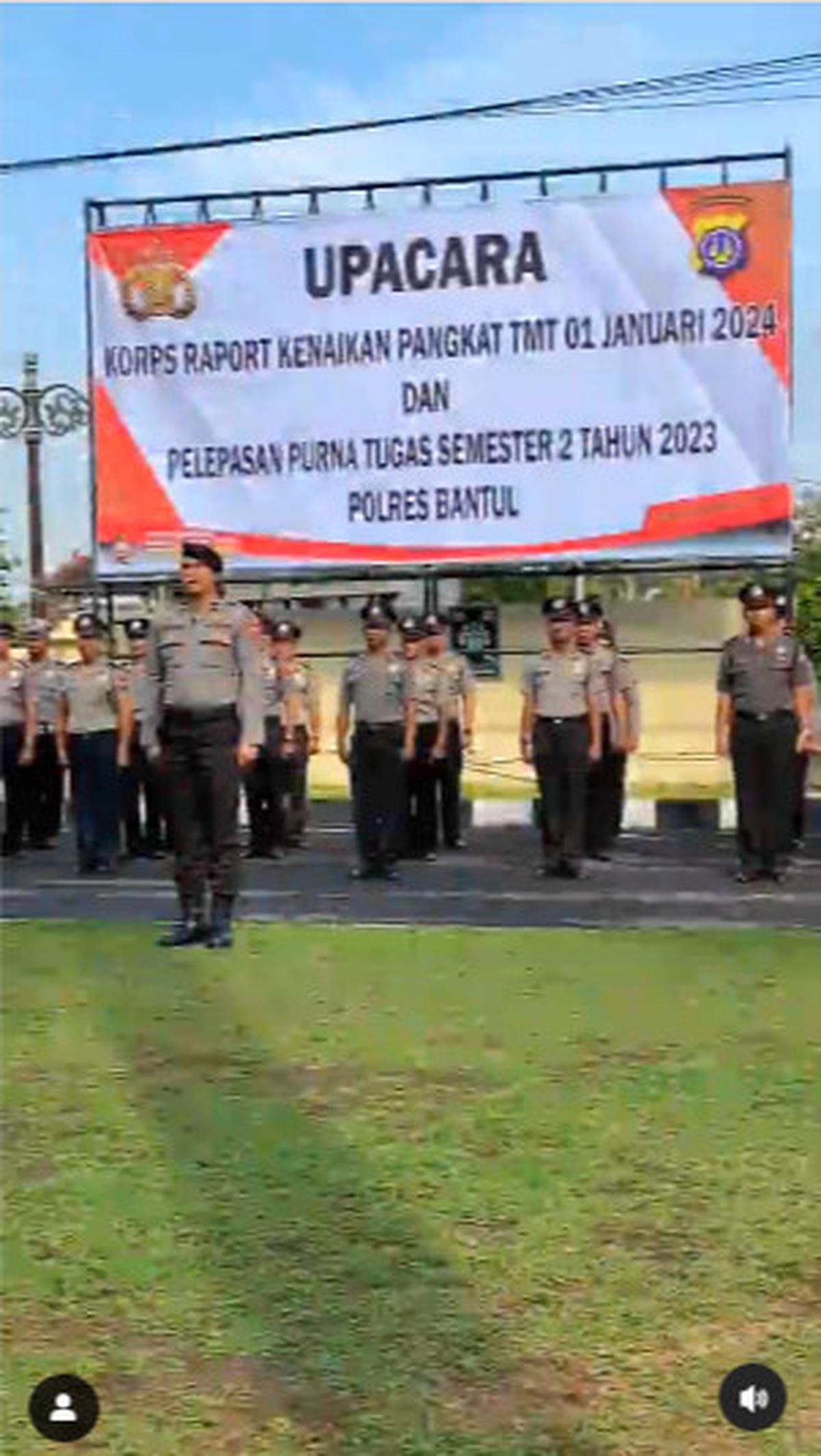 Polres Bantul baru-baru ini menggelar Upacara Korps Raport Kenaikan Pangkat TMT dan Pelepasan Purna Tugas Semester 2 Tahun 2023. <br>