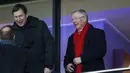 Mantan pelatih Manchester United, Sir Alex Ferguson, tampak turut menonton laga melawan West Bromwich Albion. Sir Alex merupakan pelatih legendaris MU yang sudah mempersembahkan 13 gelar Liga Inggris. (Reuters/Carl Recine)