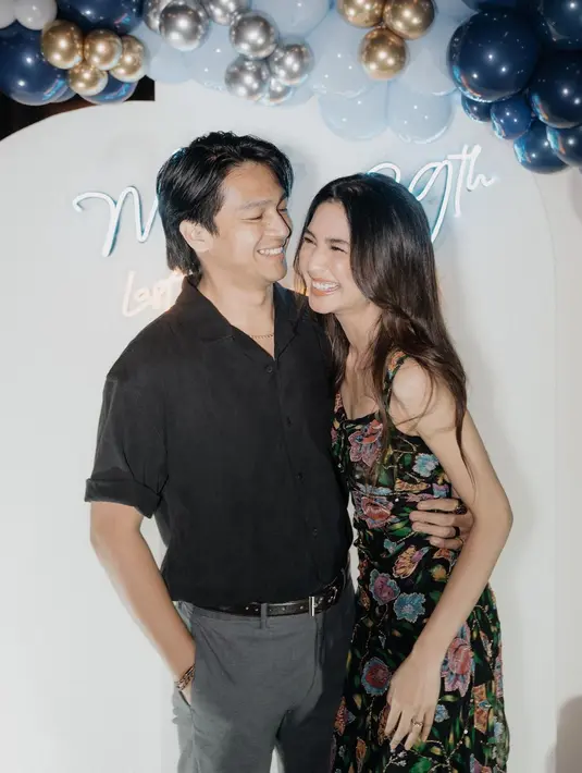 <p>Nggak hanya itu, Deva juga sempat mengunggah video di Instagram pribadinya dengan pesan menyentuh. &ldquo;Selamat bertambah usia, Istriku. Hormat dan kasih sayang selalu untukmu," ujar Deva. [@miktambayong].</p>