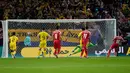 Berkat hasil ini, Yordania pun untuk sementara berhak memuncaki klasemen Grup E dengan poin 3, unggul selisih gol dari Korea Selatan. Di sisi lain, Malaysia harus puas terpuruk di dasar klasemen. (AP Photo/Aijaz Rahi)