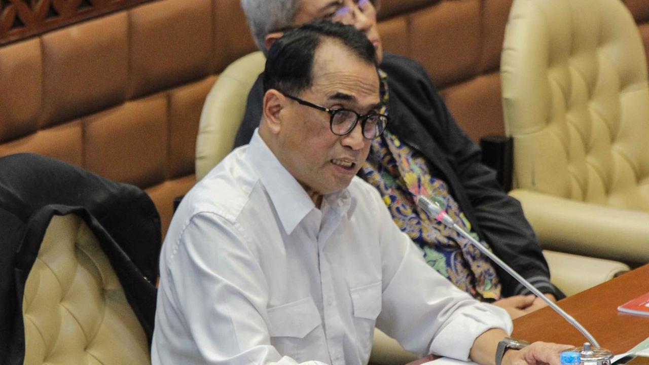 "Kami juga mempersilakan Arab Saudi jika ingin membuka penerbangan ke Indonesia, termasuk ke Kertajati, Bali dan di lain tempat," ujar Menhub.