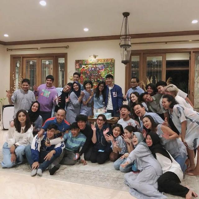 Perayaan ulang tahun Arie Nugroho yang ke-20 (Foto: Instagram @dari.jendelasmp_ )