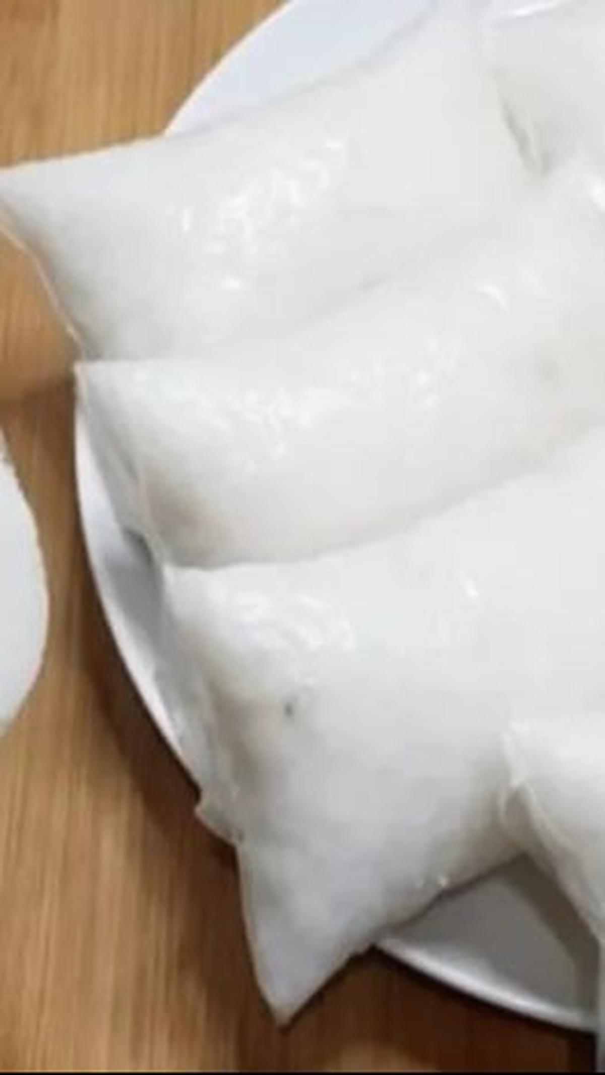 <b>Masukkan dan Masak Lontong di Rice Cooker</b><br>