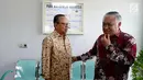 Utusan Khusus Presiden Din Syamsuddin berbincang dengan Ketua Presidium Konferensi Waligereja Indonesia (KWI) Ignatius Suharyo (kiri) usai melakukan pertemuan di Kantor KWI, Jakarta, Selasa (31/10). (Liputan6.com/Johan Tallo)