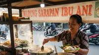 5 Ide Usaha Warung Nasi untuk Pensiunan di Kampung, Tetap Produktif