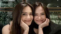 Potret Cut Tary dan Ersa Mayori, Duo Sahabat Lawas yang Makin Awet Muda