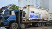 Truk pengangkut oksigen bantuan PT IMIP untuk Pemprov Sulteng yang tiba di PT Aneka Gas Tbk, Minggu (22/8/2021). (Foto: Pemprov Sulteng).