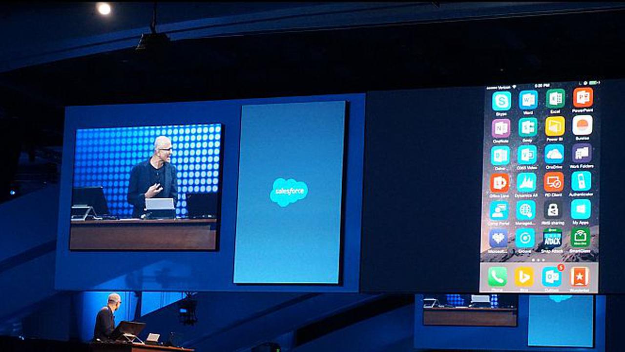 Bos Microdoft Pakai iPhone (Lagi)