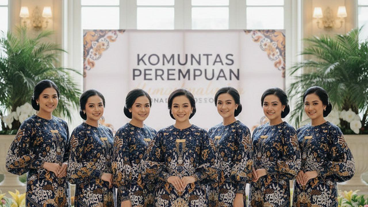 7 Model Tunik Batik Seragam untuk Acara Komunitas Perempuan, Tampilan Serasi dan Anggun
