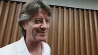 Pelatih PSS Sleman, Pieter Huistra berbicara dengan Bola.com di SCTV Tower, Jakarta, Selasa (1/9/2026). (KLY/Bola.com)