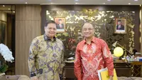 Duta Besar India untuk Indonesia Sandeep Chakravorty bertemu Menteri Koordinator Bidang Perekonomian Airlangga Hartarto di Kantor Kemenko Perekonomian pada Kamis (23/11/2023).